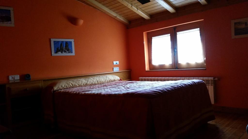 Casa Rural El Casillo Del Abuelo Goyo Guest House Navarredonda de Gredos Phòng bức ảnh